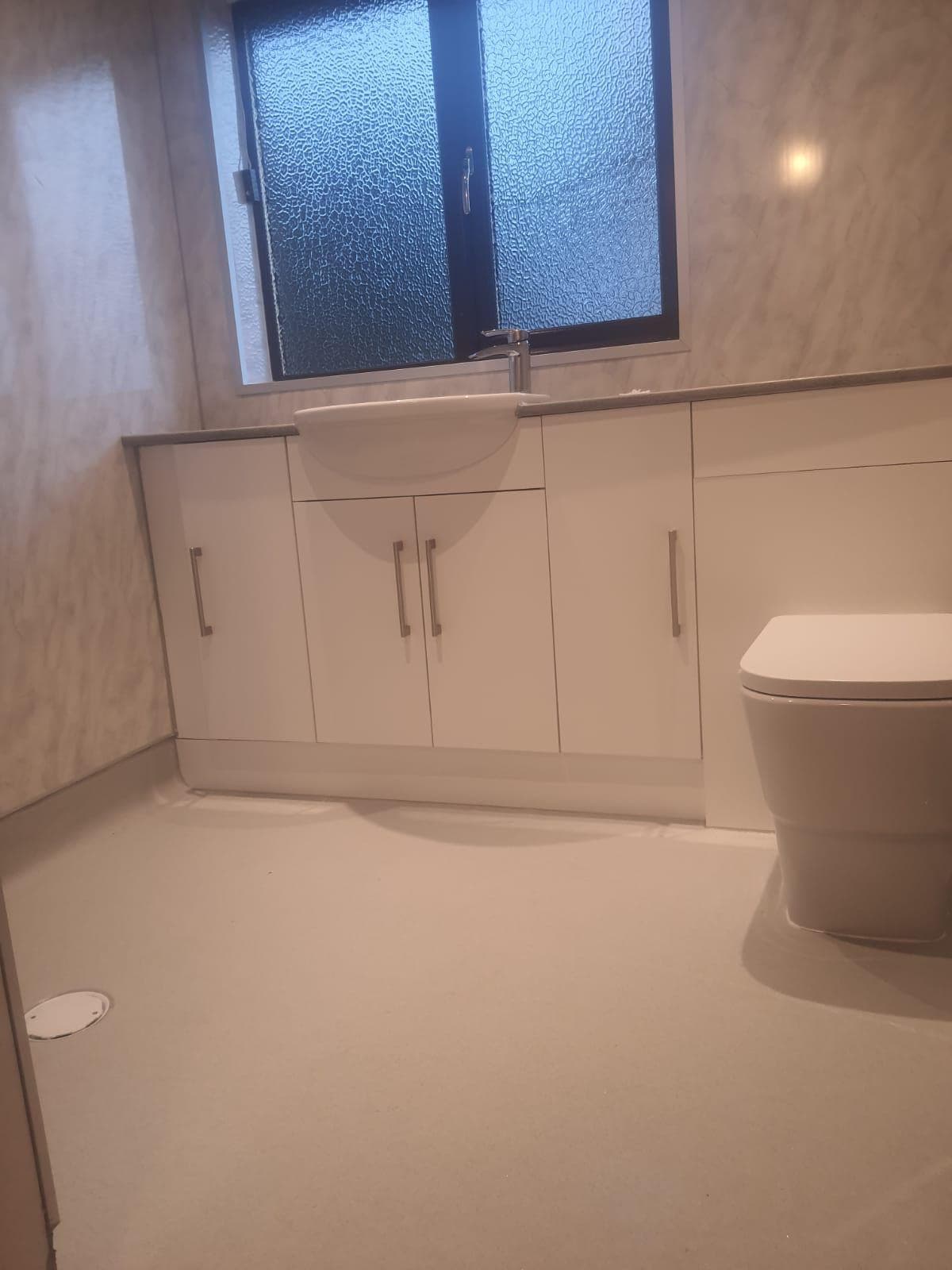 Fitted bathroom furniture and vanity units